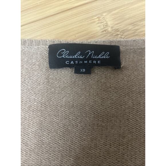 Claudia Nichole 100% Cashmere Oversized V-Neck Sweater Camel Luxe XS (Fits S) - Picture 5 of 6